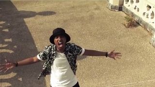 Soprano : Ils nous connaissent pas, le clip avant-goût de "Cosmopolitanie"