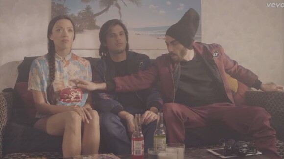 Casseurs Flowters : Change de pote, le clip plan à 4 avec Izia et Mai Lan