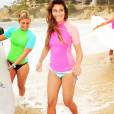  Lea Michele fait du surf au Mexique 