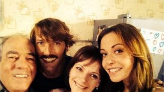 Dounia Coesens : "des larmes et des sourires" pour sa fin de tournage avec PBLV