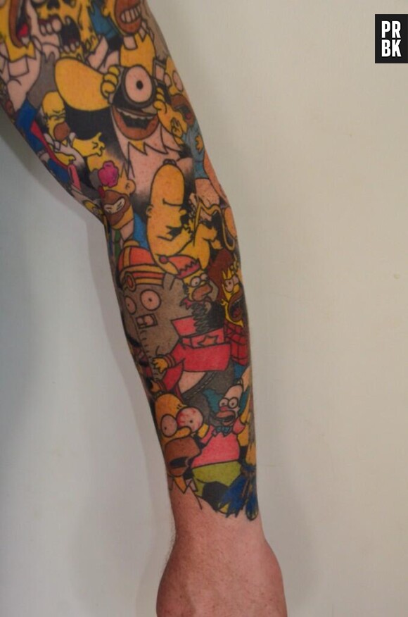 Les Simpson : le tatouage impressionnant de Lee Weir