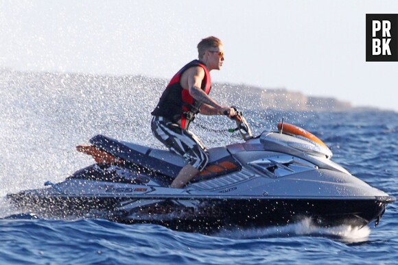 Justin Bieber profite de ses vacances à Ibiza, le 30 juillet 2014