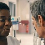Claudia Tagbo et Fred Testot dans la bande-annonce de Bon rétablissement !