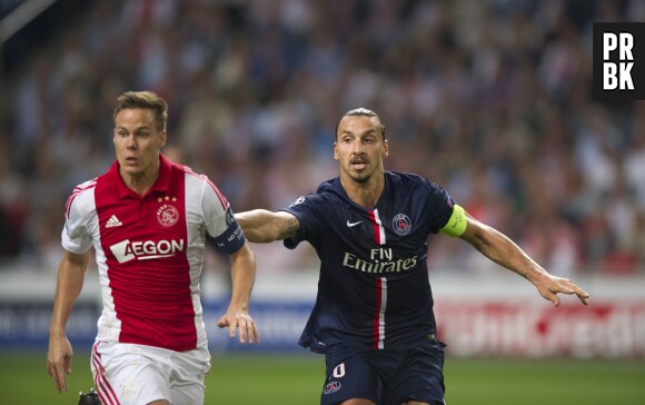 Zlatan Ibrahimovic en pleine action pendant PSG VS Ajax, le 17 septembre 2014 dans la cadre de la Ligue des Champions