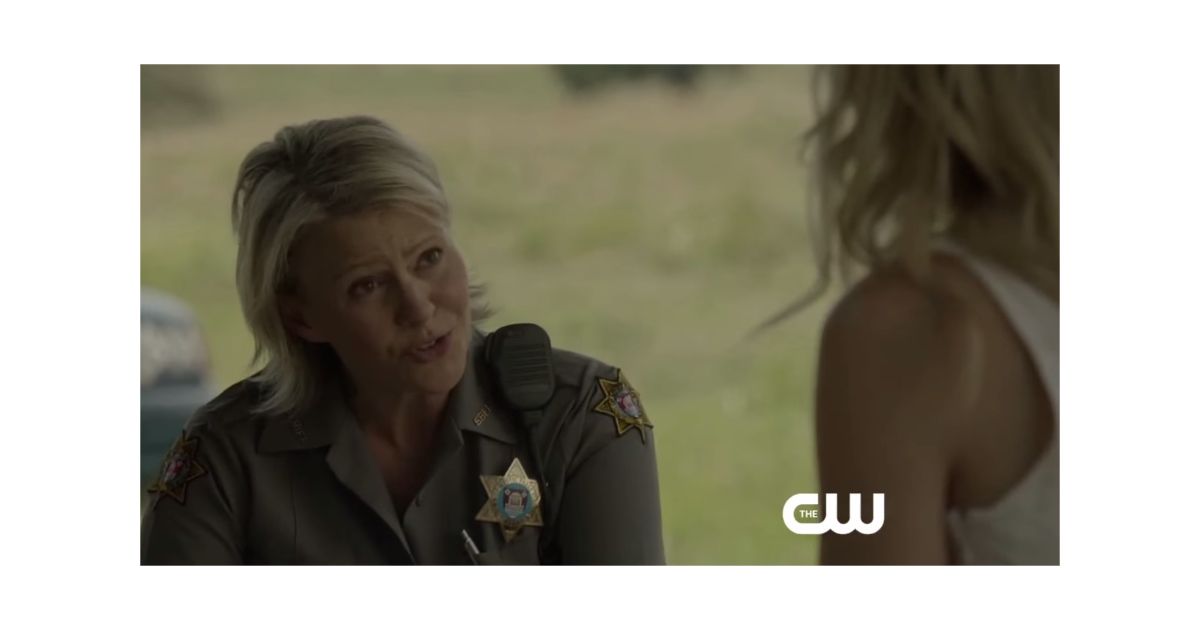 Vampire Diaries saison 6, épisode 1 : Sherriff Forbes dans un extrait