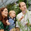 Kate Middleton, le Prince George et le Prince William sur une photo officielle