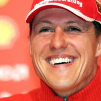 Michael Schumacher : le pilote &quot;se réveille doucement&quot; selon son fils