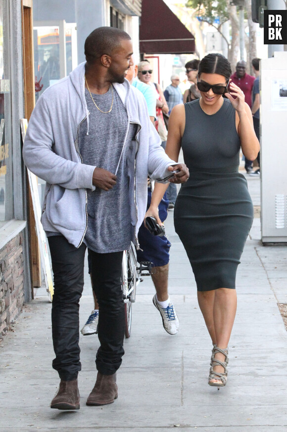 Kim Kardashian : étrange oublie vestimentaire à LA