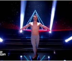 Brian Joubert en collant moulant dans Danse avec les stars 5 sur TF1