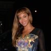 Beyoncé sexy à la sortie du Harry's Bar à Londres, le 17 octobre 2014