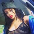 Rihanna : haut transparent et feuilles de canabis pour cacher ses tétons
