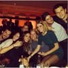 Alexandra Rosenfeld entourée de ses amis pour sa soirée d'anniversaire, le 22 novembre 2014