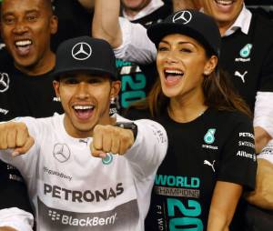 Nicole Scherzinger et Lewis Hamilton heureux, le 23 novembre 2014 &agrave; Abou Dhabi