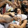  Nicole Scherzinger dans les bras de Lewis Hamilton, le 23 novembre 2014 &agrave; Abou Dhabi 