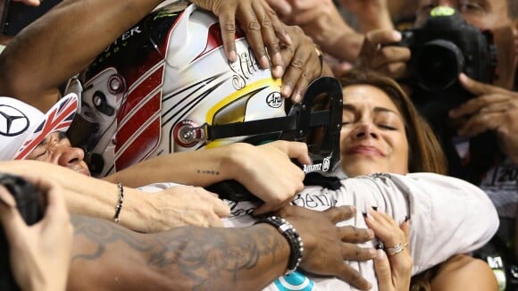 Nicole Scherzinger : larmes de joie après la victoire de Lewis Hamilton en F1