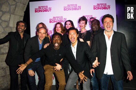 Le cast de Qu'est-ce qu'on a fait au Bon Dieu fête le succès du film, le 8 décembre 2014 à Paris
