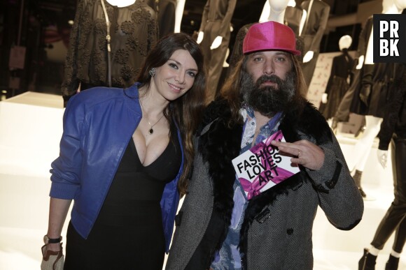 Sébastien Tellier et sa femme à la soirée Jeff Koons pour H&M, le 9 décembre 2014 au Centre Pompidou