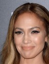 Jennifer Lopez sexy aux People Magazine Awards, le 18 décembre 2014 à Los Angeles