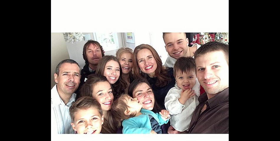  MA2X avec sa famille sur Instagram, le 25 d&amp;eacute;cembre 2014 