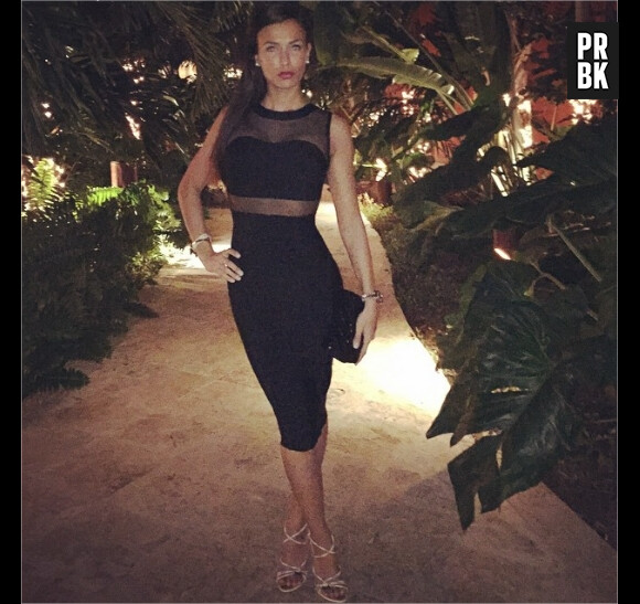 Julie Ricci sexy en soirée pour ses vacances à Punta Cana en janvier 2015
