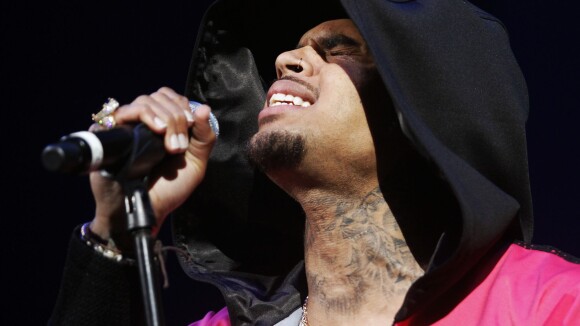 Chris Brown : la vidéo d'une impressionnante fusillade en plein concert