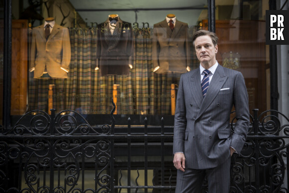 Kingsman Services Secrets : Colin Firth sur une photo