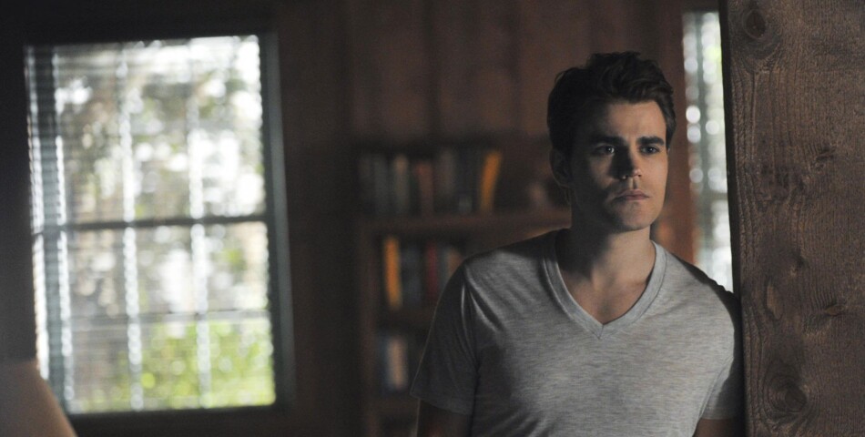  The Vampire Diaries saison 6 : Stefan sur une photo 