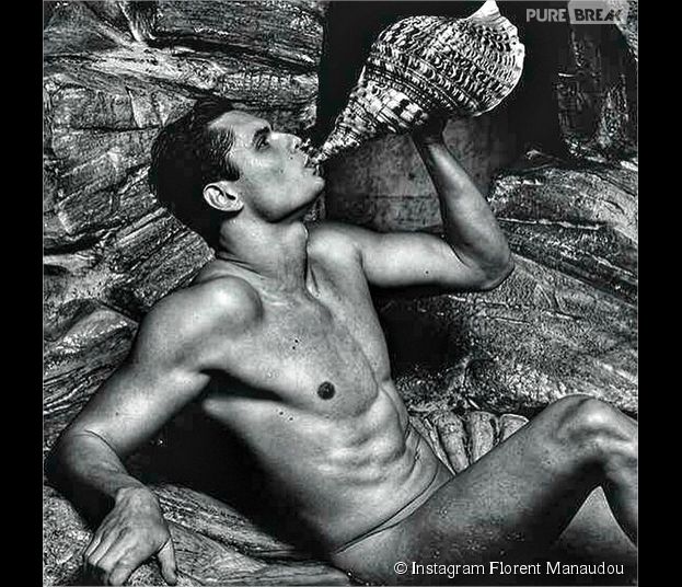 Florent Manaudou nu devant l'objectif de Karl Lagerfeld
