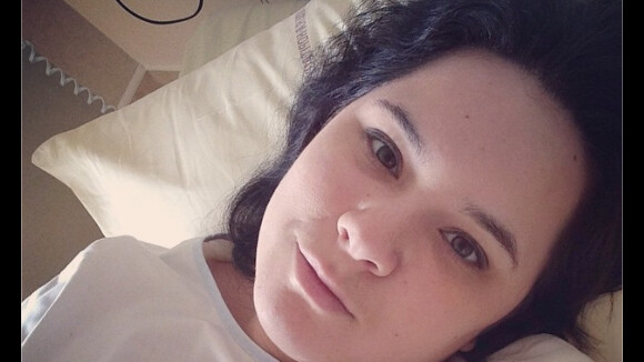 Magalie Vaé : selfie depuis son lit d'hôpital