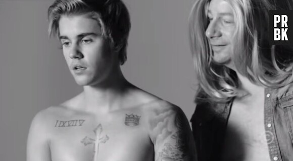Justin Bieber : il parodie sa publicité Calvin Klein avant sa participation à l'émission Comedy Central Roast (30 mars 2015)
