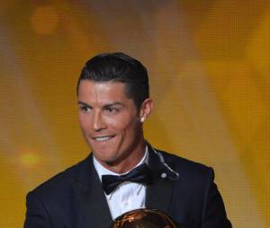 Cristiano Ronaldo souriant lors de la remise du Ballon d'or 2014, le 12 janvier 2015 &agrave; Zurich