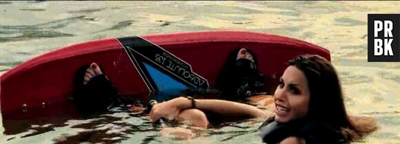 Les Anges 7 : Somayeh en panique pendant une séance de wakeboard