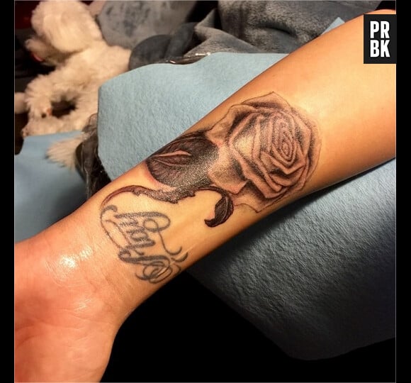 Demi Lovato dévoile son nouveau tatouage représentant une rose