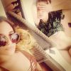 Adèle Exarchopoulos sexy avec une copine sur Instagram, le 7 avril 2015