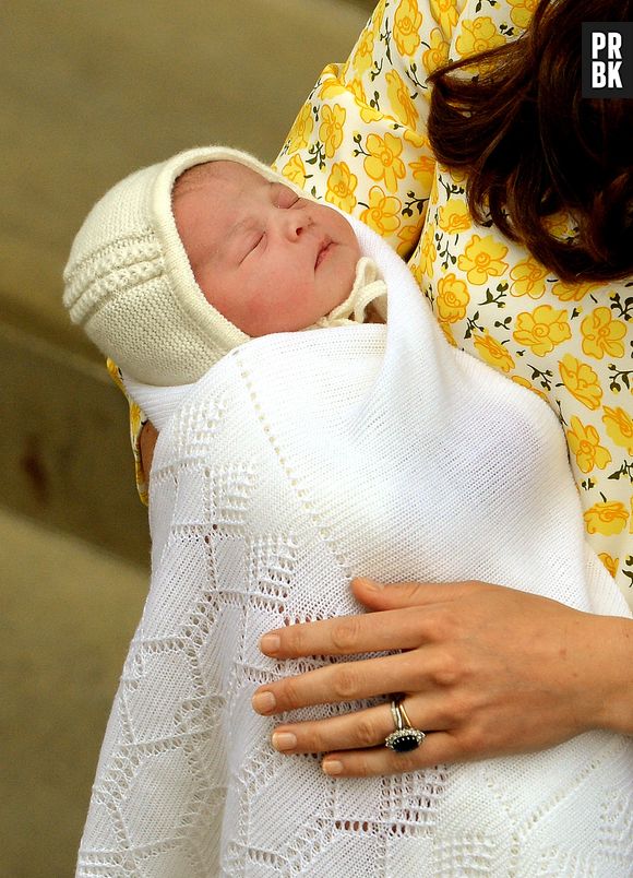 Royal Baby : les premières photos de la fille de Kate Middleton et du Prince William
