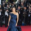 Eva Longoria glamour sur le tapis rouge du festival de Cannes, le 17 mai 2015