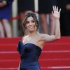 Eva Longoria glamour sur les marches du festival de Cannes 2015