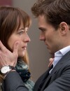  Fifty Shades of Grey : &nbsp;Jamie Dornan et Dakota Johnson sur une image extraite du film 