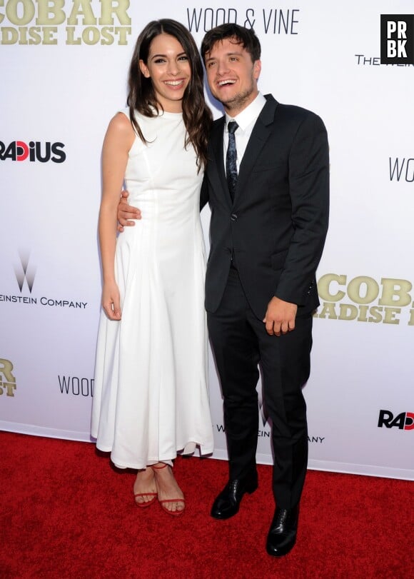 Josh Hutcherson et Claudia Traisac souriants à l'avant-première hollywoodienne de Paradise Lost, le 22 juin 2015