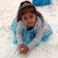 La Reine des Neiges : victime de racisme pour s&#039;être déguisée en Elsa, une fillette émeut la Toile