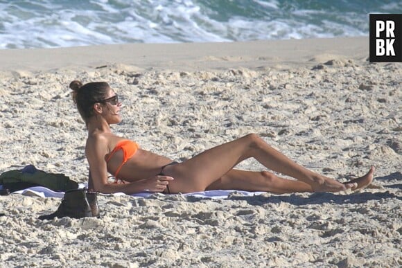 Martina Stoessel : l'héroïne de Violetta s'affiche sexy en bikini