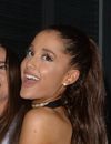  Ariana Grande s'excuse sur Twitter après la polémique des donuts, sans succès 