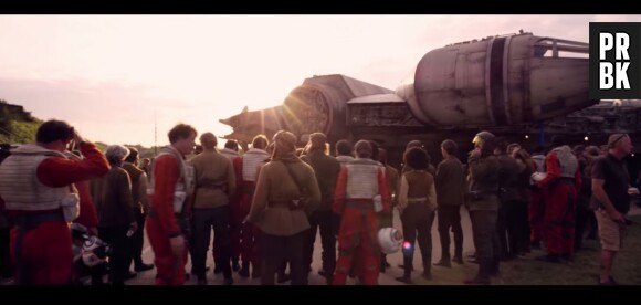 Star Wars 7 : le Faucon Millenium dans une vidéo des coulisses du tournage