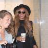 Beyoncé enceinte ? La chanteuse cache son ventre à New York, le 15 juillet 2015