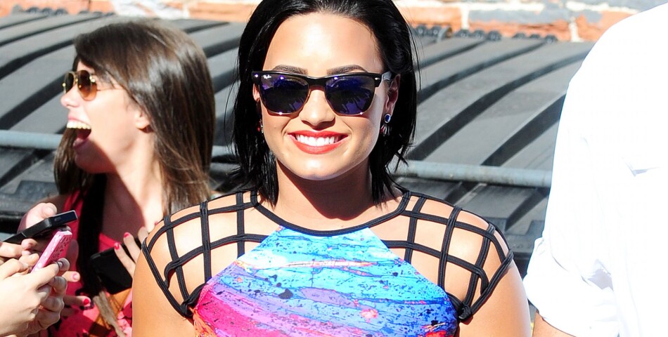 Demi Lovato sexy pour son show chez Jimmy Kimmel, à Los Angeles, le 31 août 2015
