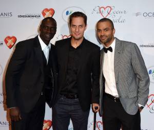 Omar Sy, Grand Corps Malade et Tony Parker sur le tapis rouge du gala Par Coeur au profit de l'association Cé Ke Du Bonheur à Paris, le 24 septembre 2015