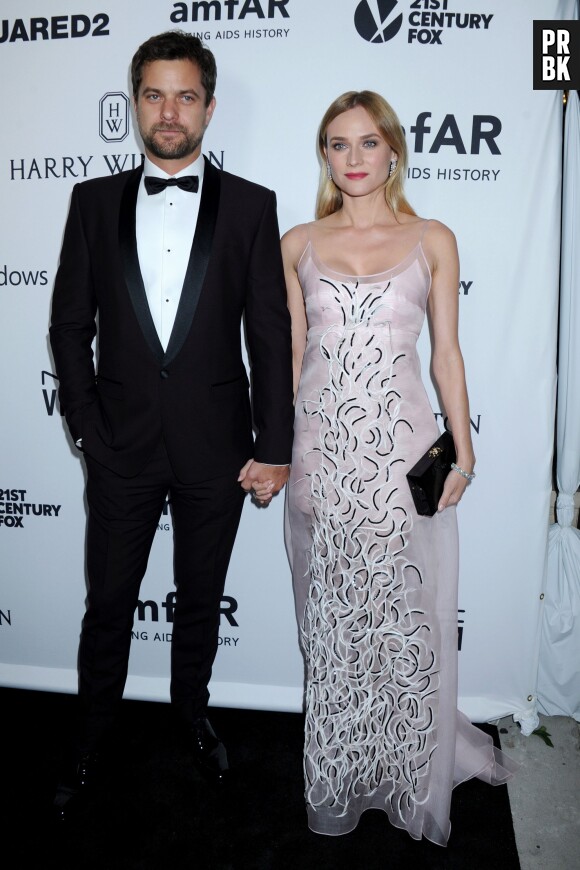 Diane Kruger et Joshua Jackson à la soirée de gala organisée par l'AmfAR le 29 octobre 2015 à Los Angeles