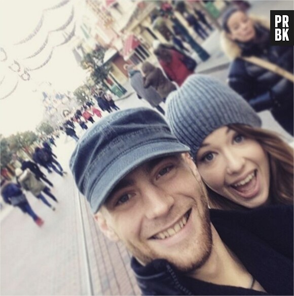 EnjoyPhoenix et Yann-Alrick Mortreuil s'éclatent à Disneyland avant le retour aux entraînements le 23 novembre 2015