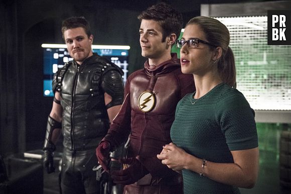Arrow saison 4 et Flash saison 2 : nouvelles images du crossover avec Stephen Amell, Grant Gustin