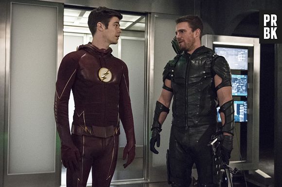 Arrow saison 4 et Flash saison 2 : nouvelles images du crossover avec Stephen Amell, Grant Gustin